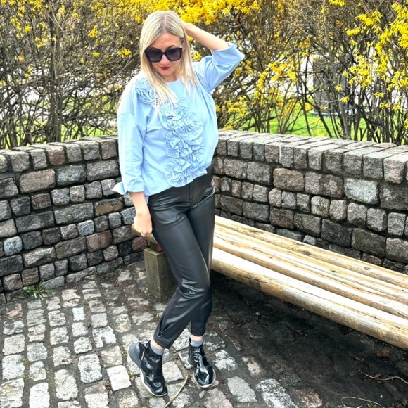 New Classic Trendy Coton Blue Blouse NWT - Picture 1 of 5